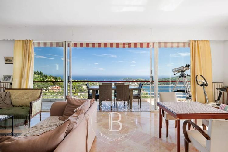 VILLEFRANCHE-SUR-MER - VILLA FAMILIALE - VUE PANORAMIQUE MER ET CAP-FERRAT