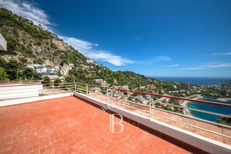 VILLEFRANCHE-SUR-MER - VILLA FAMILIALE - VUE PANORAMIQUE MER ET CAP-FERRAT