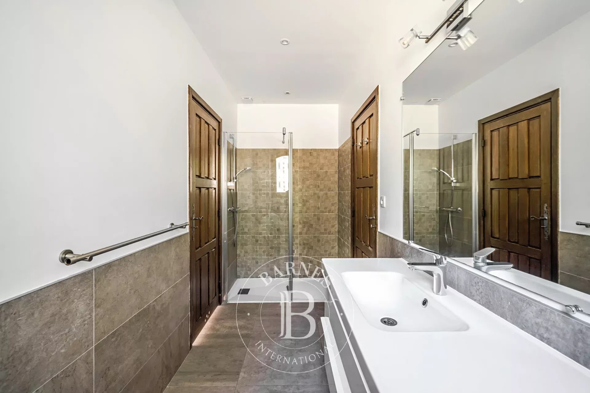 VILLEFRANCHE-SUR-MER - VINAIGRIER - TERRAIN 2 530 M² - VUE MER ET CAP-FERRAT