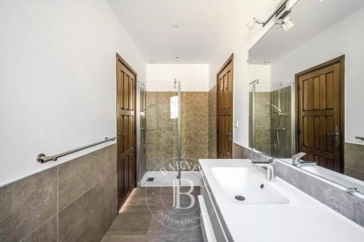 VILLEFRANCHE-SUR-MER - VINAIGRIER - TERRAIN 2 530 M² - VUE MER ET CAP-FERRAT