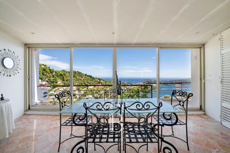 VILLEFRANCHE-SUR-MER - VILLA FAMILIALE - VUE PANORAMIQUE MER ET CAP-FERRAT