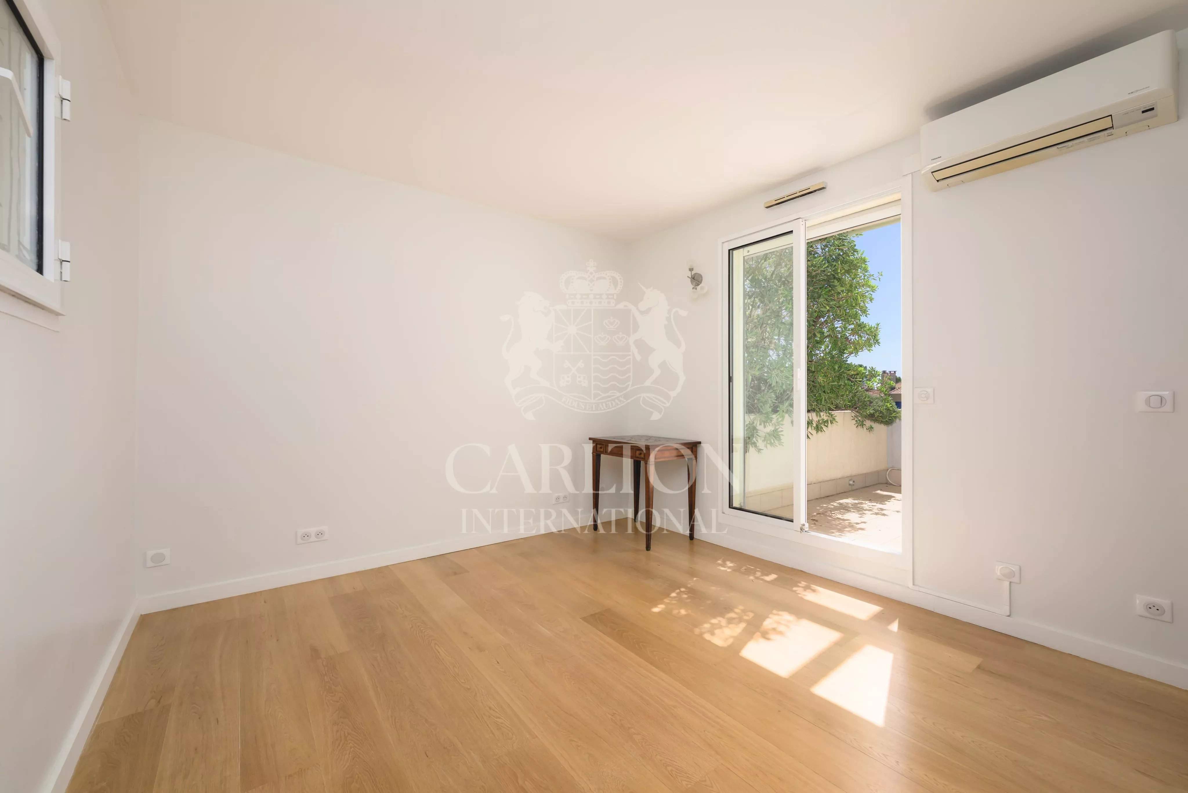 Appartement-Villa Duplex avec vue panoramique sur la mer entre Nice et Villefranche-sur-mer