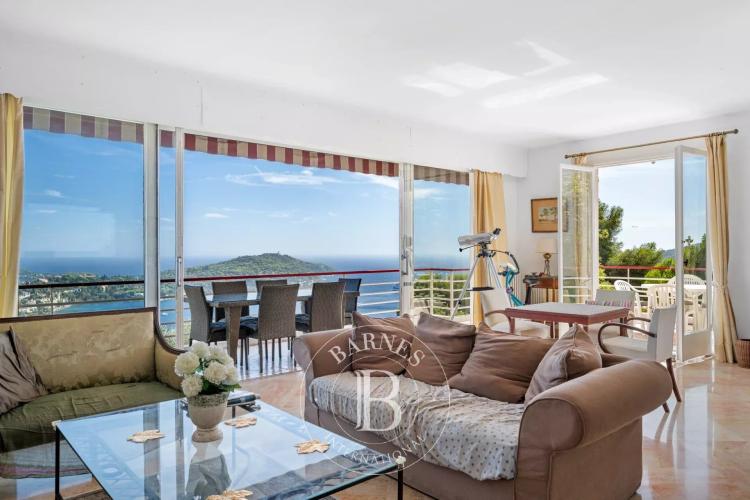 VILLEFRANCHE-SUR-MER - VILLA FAMILIALE - VUE PANORAMIQUE MER ET CAP-FERRAT