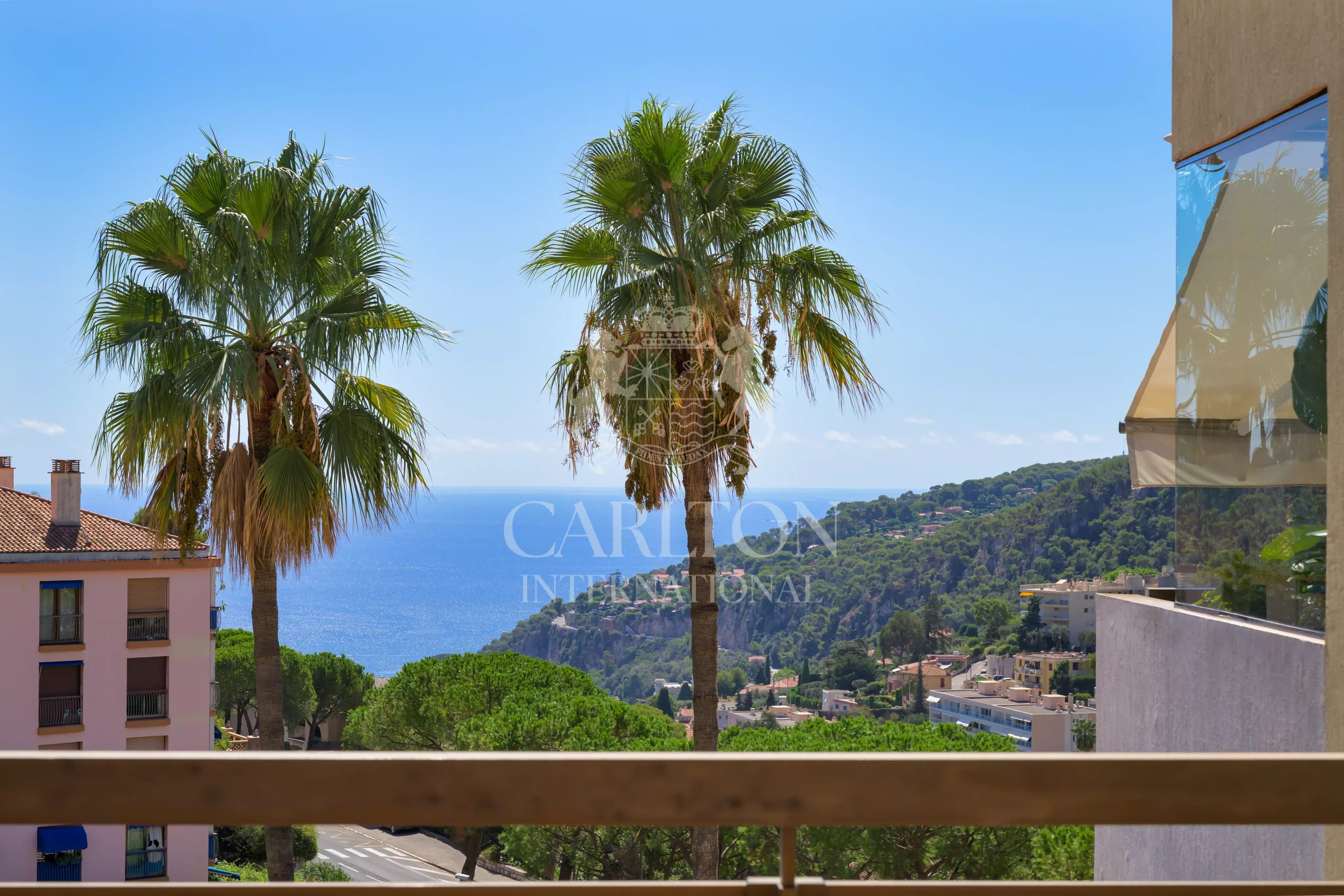 Appartement-Villa Duplex avec vue panoramique sur la mer entre Nice et Villefranche-sur-mer