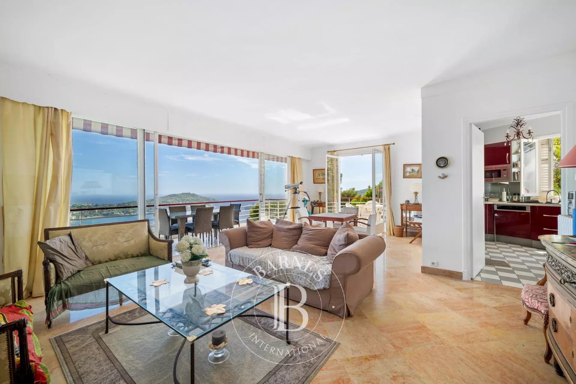 VILLEFRANCHE-SUR-MER - VILLA FAMILIALE - VUE PANORAMIQUE MER ET CAP-FERRAT