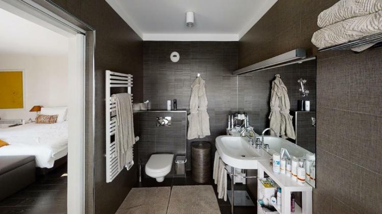 FWnfH_inspi-9-bathroom-2--1621328751.jpg